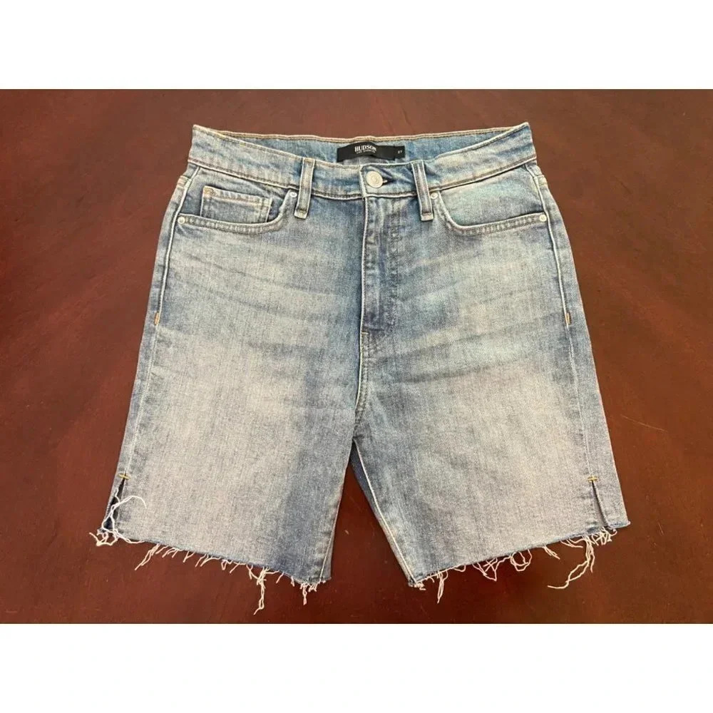 Hudson NWOT Hana Mini Denim Biker Shorts Size 27 NWOT - Picture 3 of 11